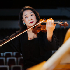 Yun Jin Cho